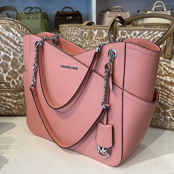 MICHAEL KORS
Jet Set Large X Chain Saffiano Leather Shoulder Tote HandBag
NWT - Picture 13 of 16